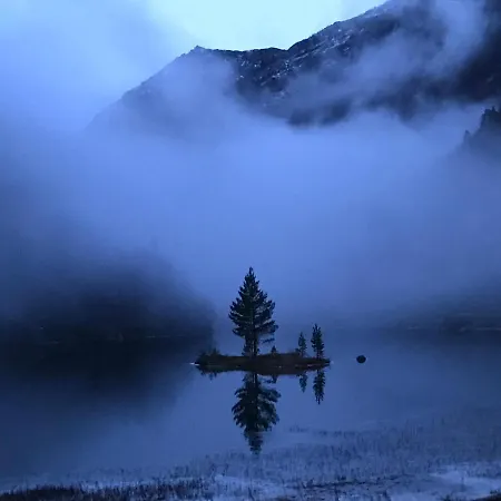 Trolltunga * Skjeggedal