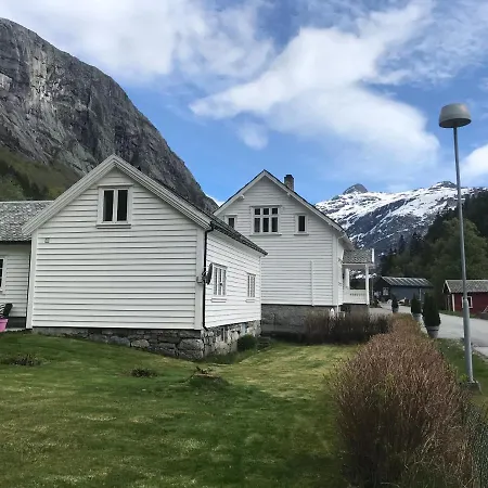 Tatil Evi Trolltunga Skjeggedal